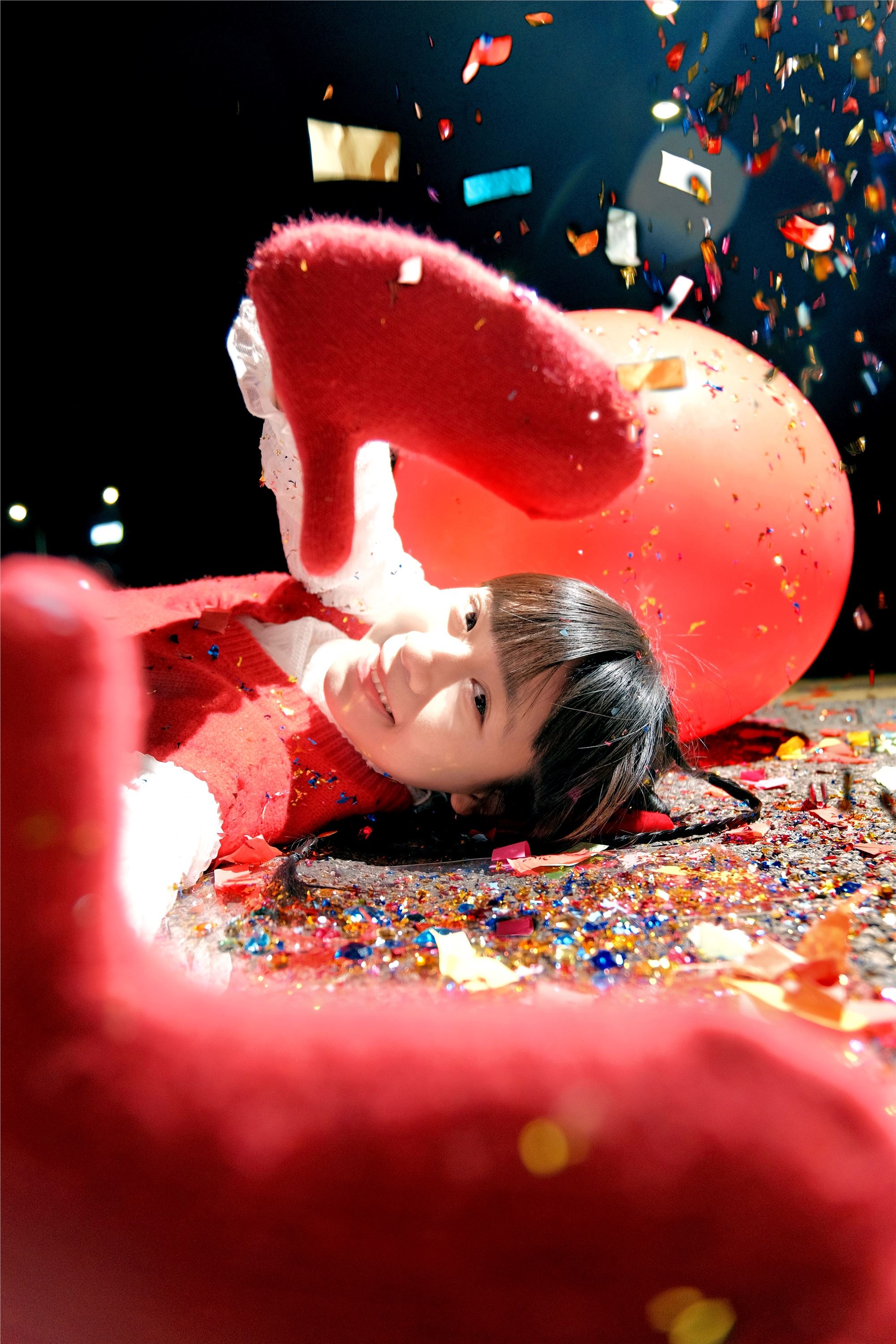 YITUYU 艺图语 2025.03.11 闪亮的新年 是三金呀